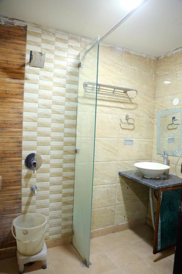 Aerocity Hotel Jindal Palace Delhi- A Well Hygiene Property"All Staff Vaccinated " Nuova Delhi Esterno foto